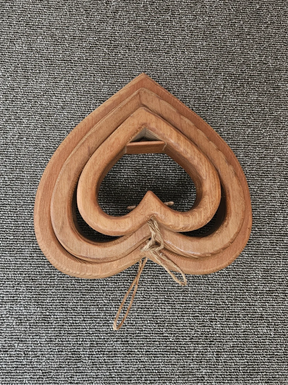 Wooden Heart Shelf Trio - Natural Brown